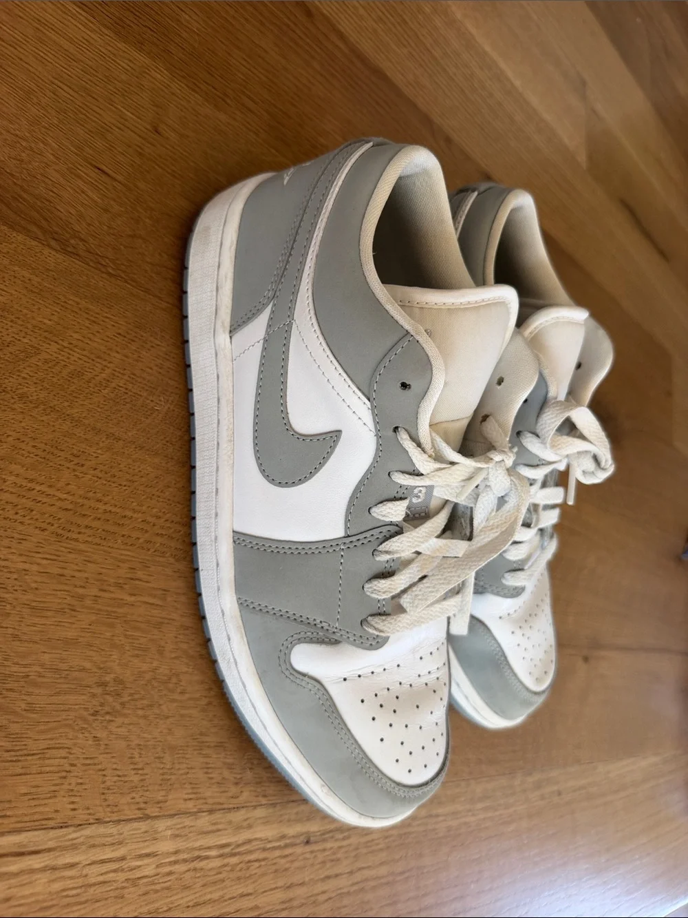 Nike women’s air